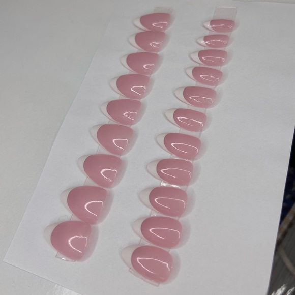 Soft Gel Almond French Tip Press ons - Picture 1 of 4
